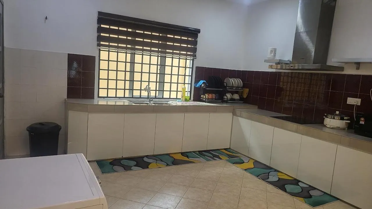 Ipoh Family Villa-Spacious Stay For 21 Or 42Pax 0*,  מלזיה